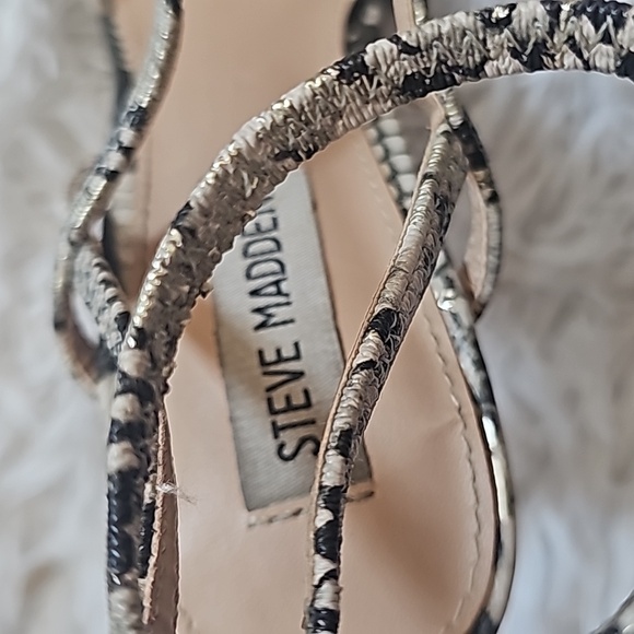 Steve madden "nectur" snake print strappy heels - Picture 3 of 5